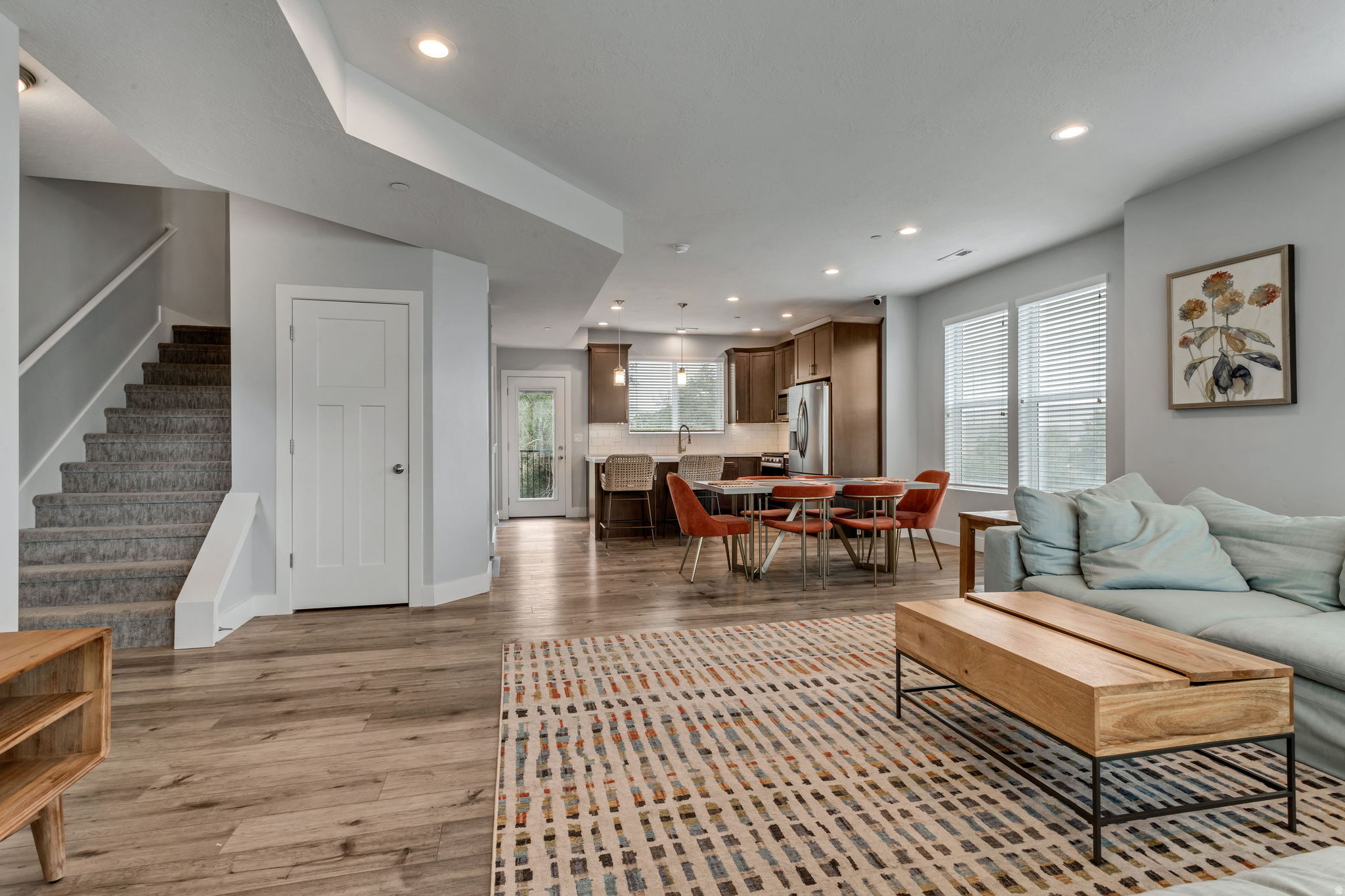 CREEKSIDE - Residential