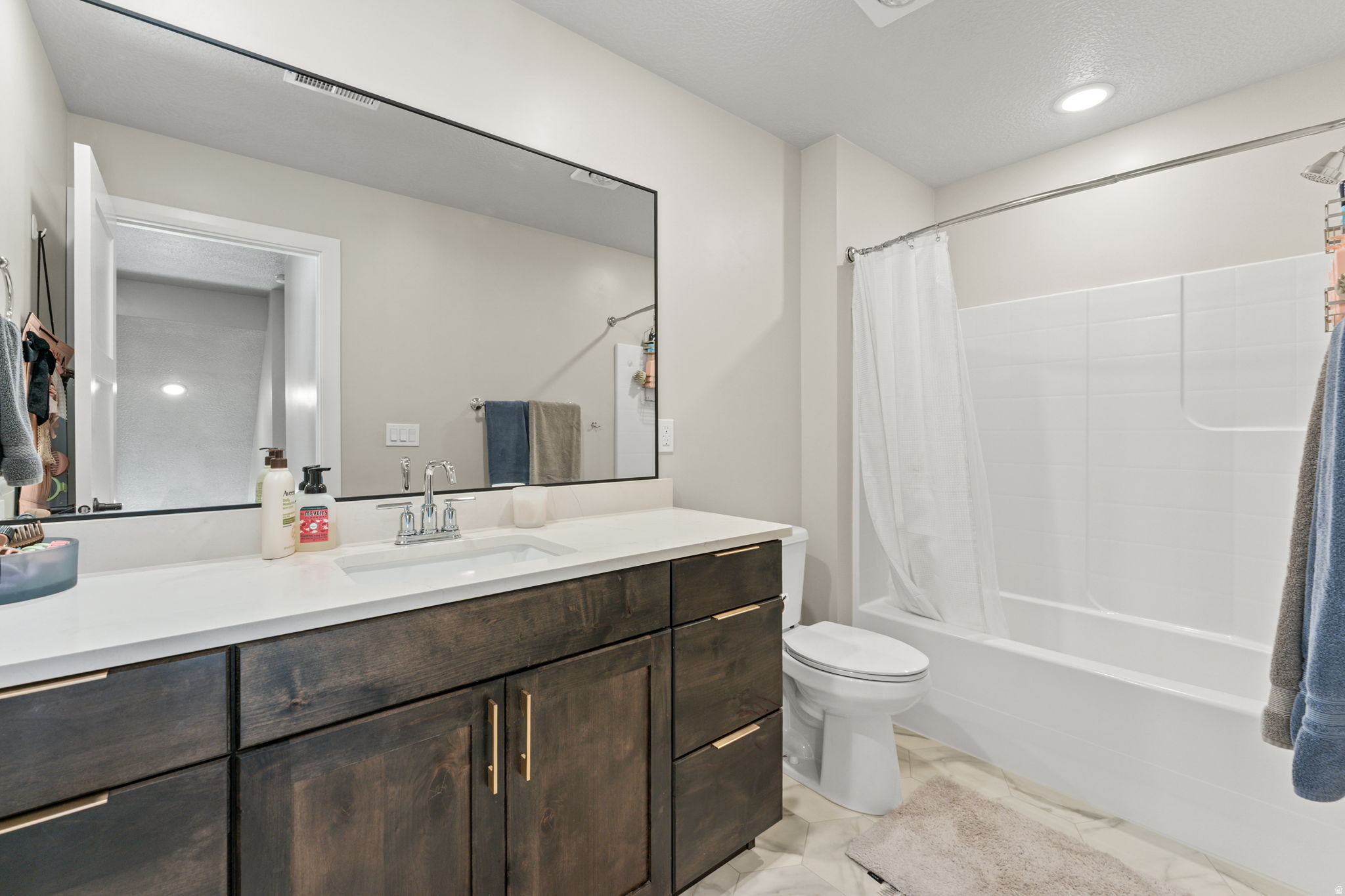 CRESCENT HILLS SUBDIVISION - Residential