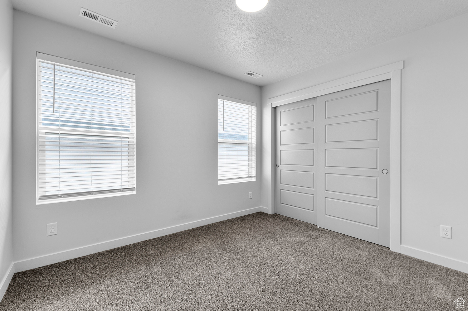 HOLBROOK SCANDIA 3224R - Residential