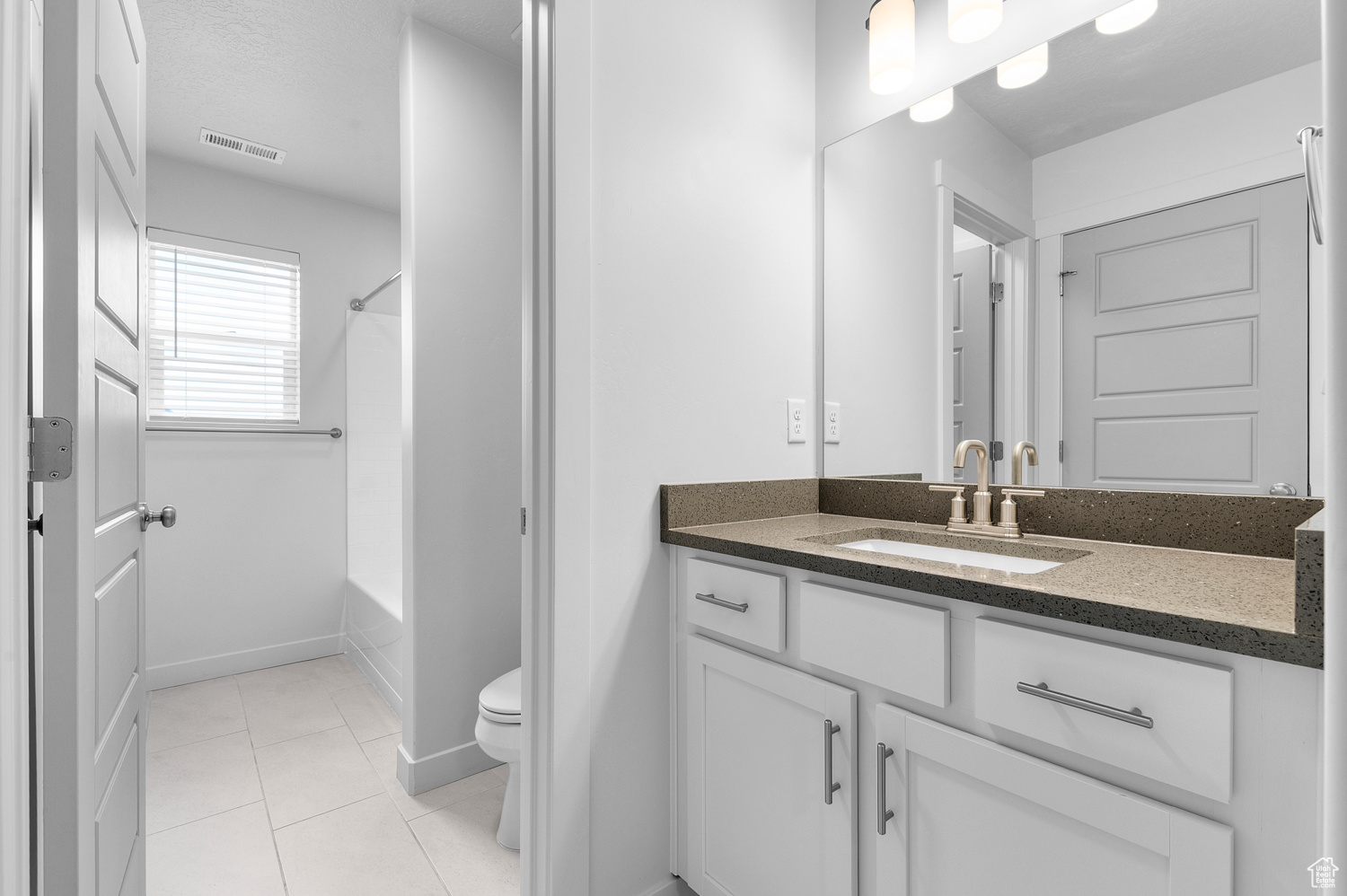 HOLBROOK SCANDIA 3224R - Residential