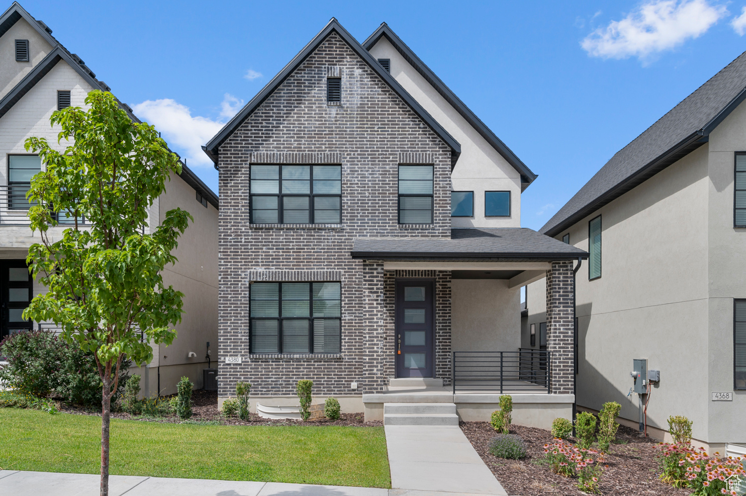 HOLBROOK SCANDIA 3224R - Residential