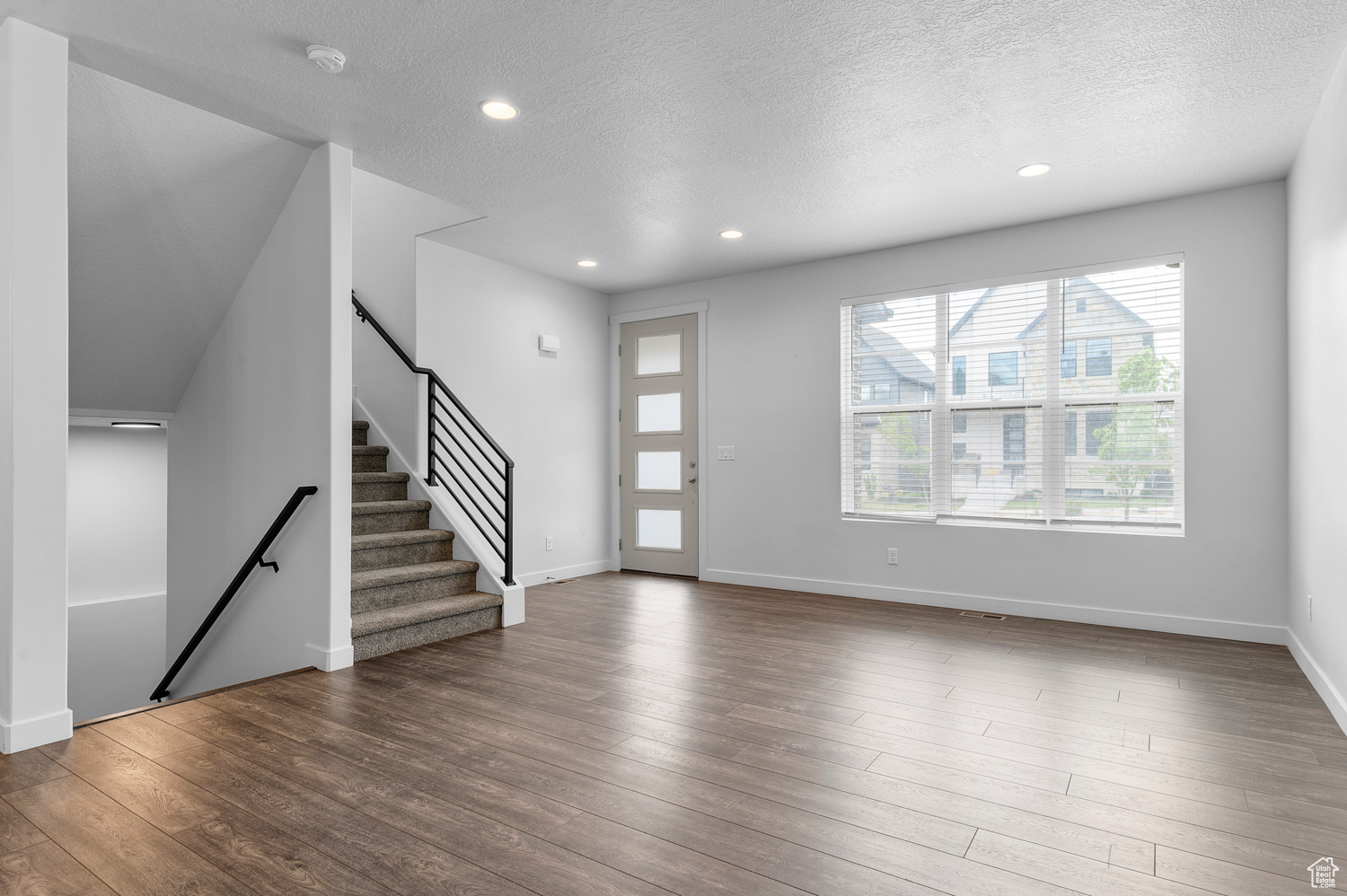 HOLBROOK SCANDIA 3224R - Residential