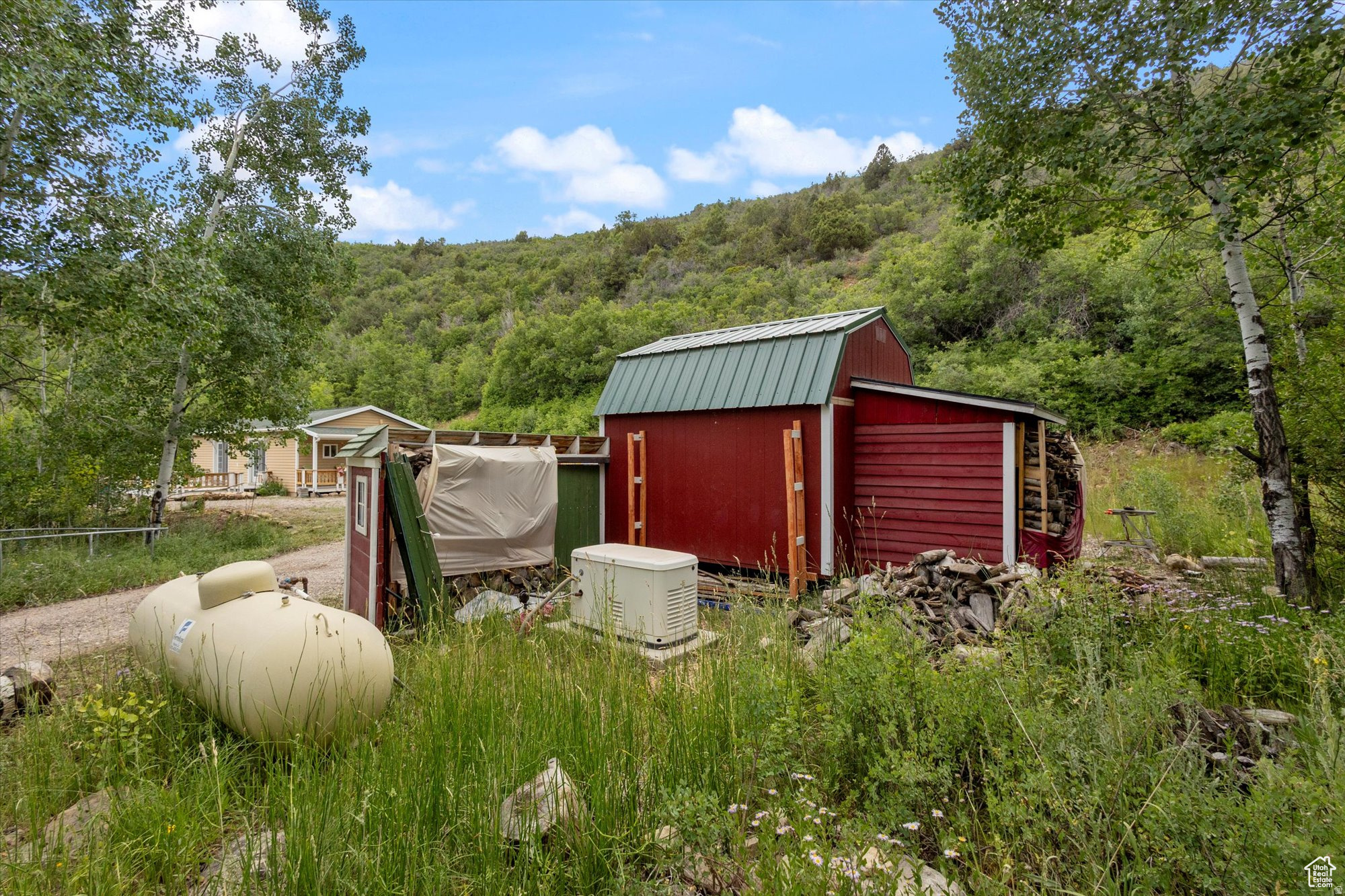 ASPEN HILLS - Land