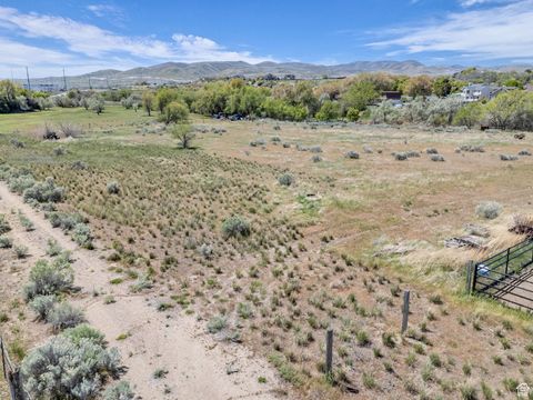 Tiny photo for 1463 W 14600 S, Bluffdale, UT 84065 (MLS # 2082470)