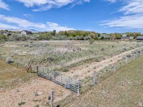 Tiny photo for 1463 W 14600 S, Bluffdale, UT 84065 (MLS # 2082470)