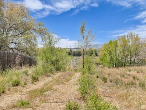 Tiny photo for 1463 W 14600 S, Bluffdale, UT 84065 (MLS # 2082470)
