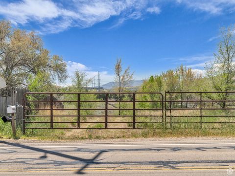 Tiny photo for 1463 W 14600 S, Bluffdale, UT 84065 (MLS # 2082470)