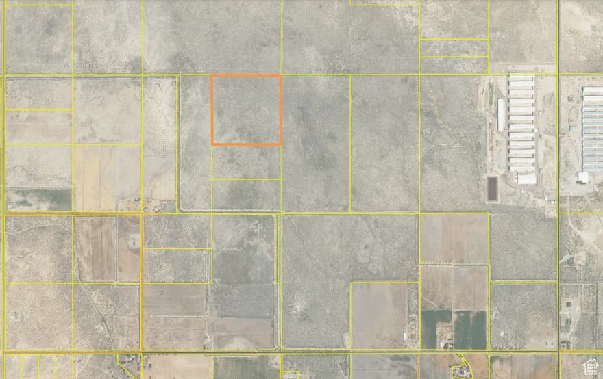 40 Acres NW of Delta, UT, west of the Egg Farm. The Delta area has several projects planned and this may be a great investment to add to your portfolio. Typically used for grazing/range land in the past. No water rights are included. This property does not have county road access.   Address and maps are approximate.