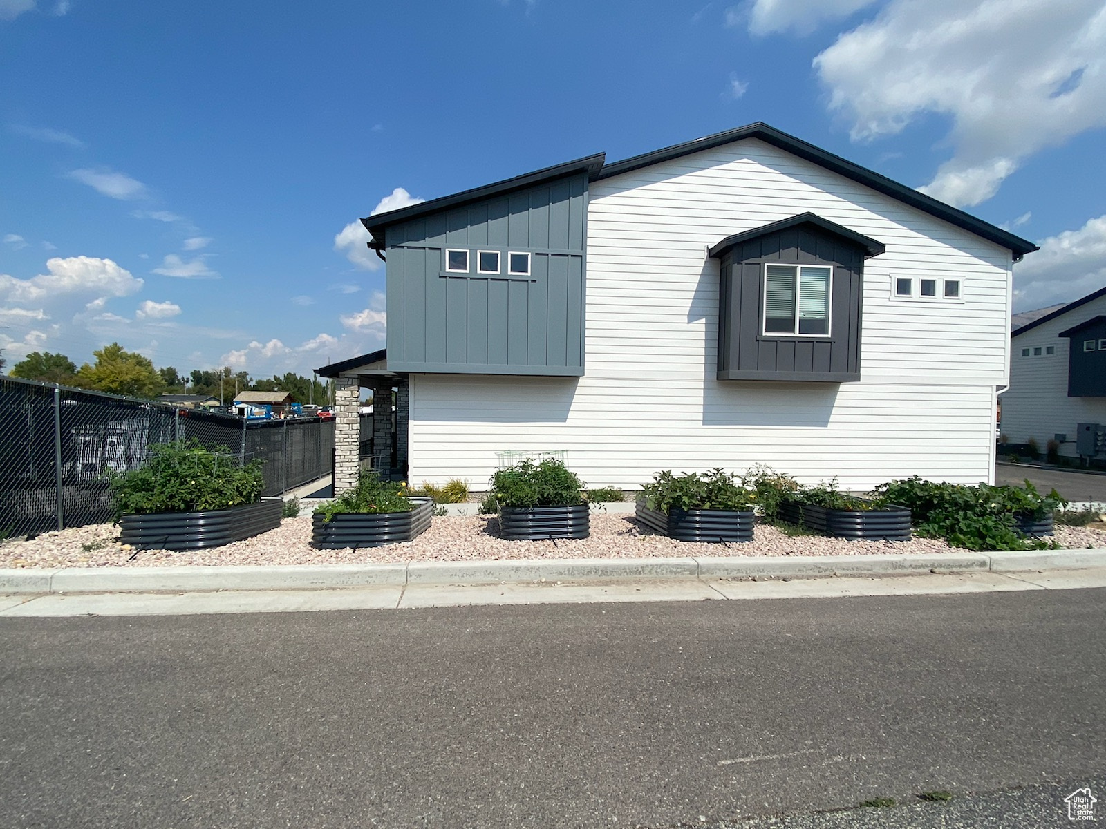 COBBLE CREEK - Residential