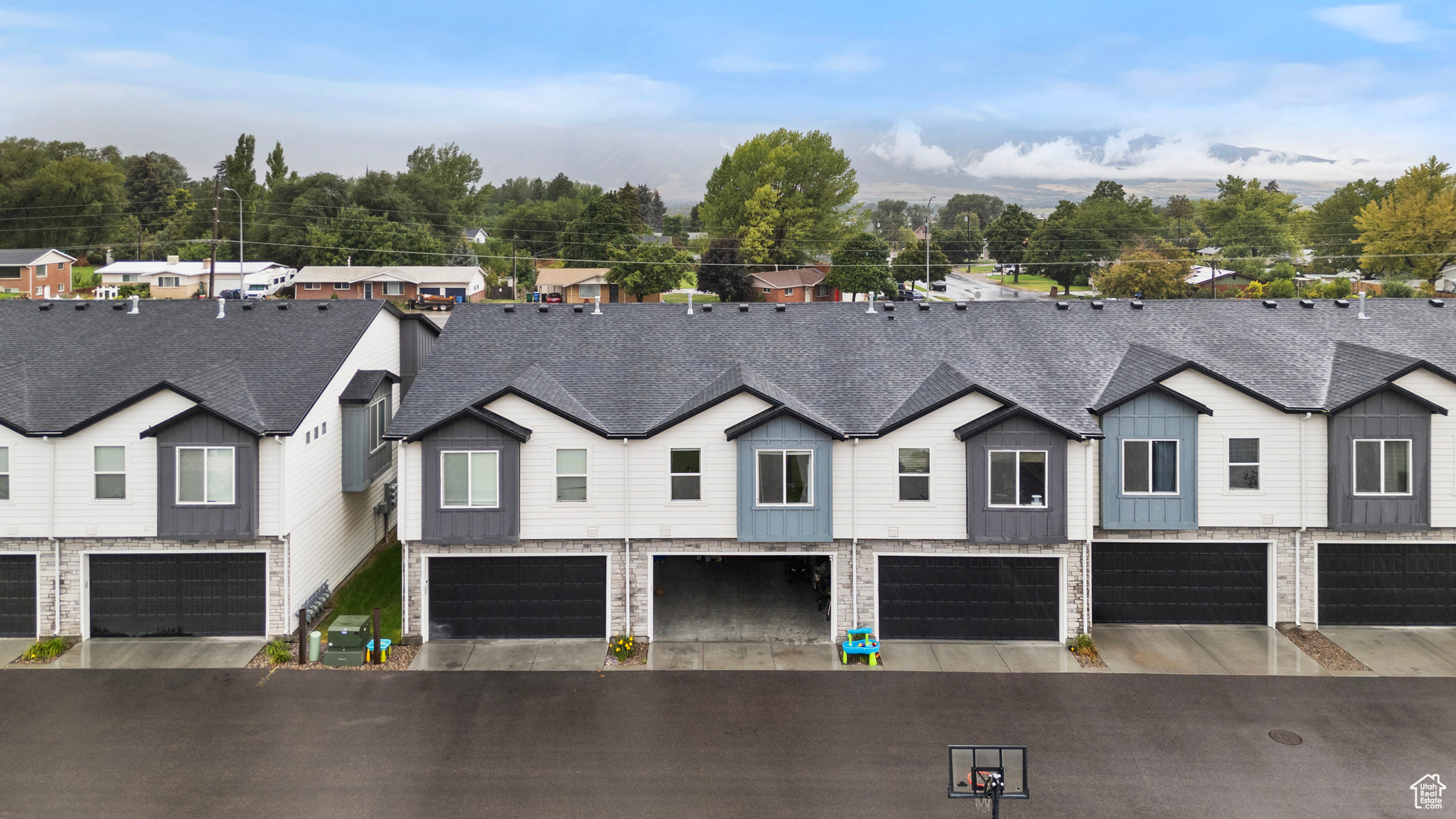 COBBLE CREEK - Residential
