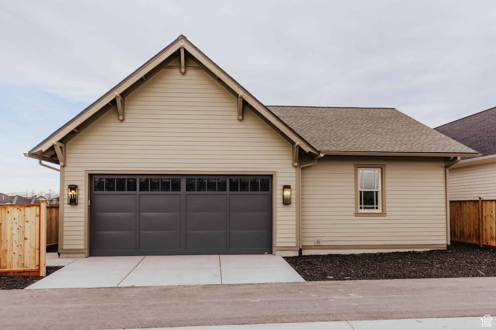 HOLDAWAY FIELDS - Residential