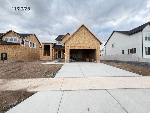 Photo of 3059 N SUMMER WOOD DR #649, Eagle Mountain, UT 84005 (MLS # 2126746)