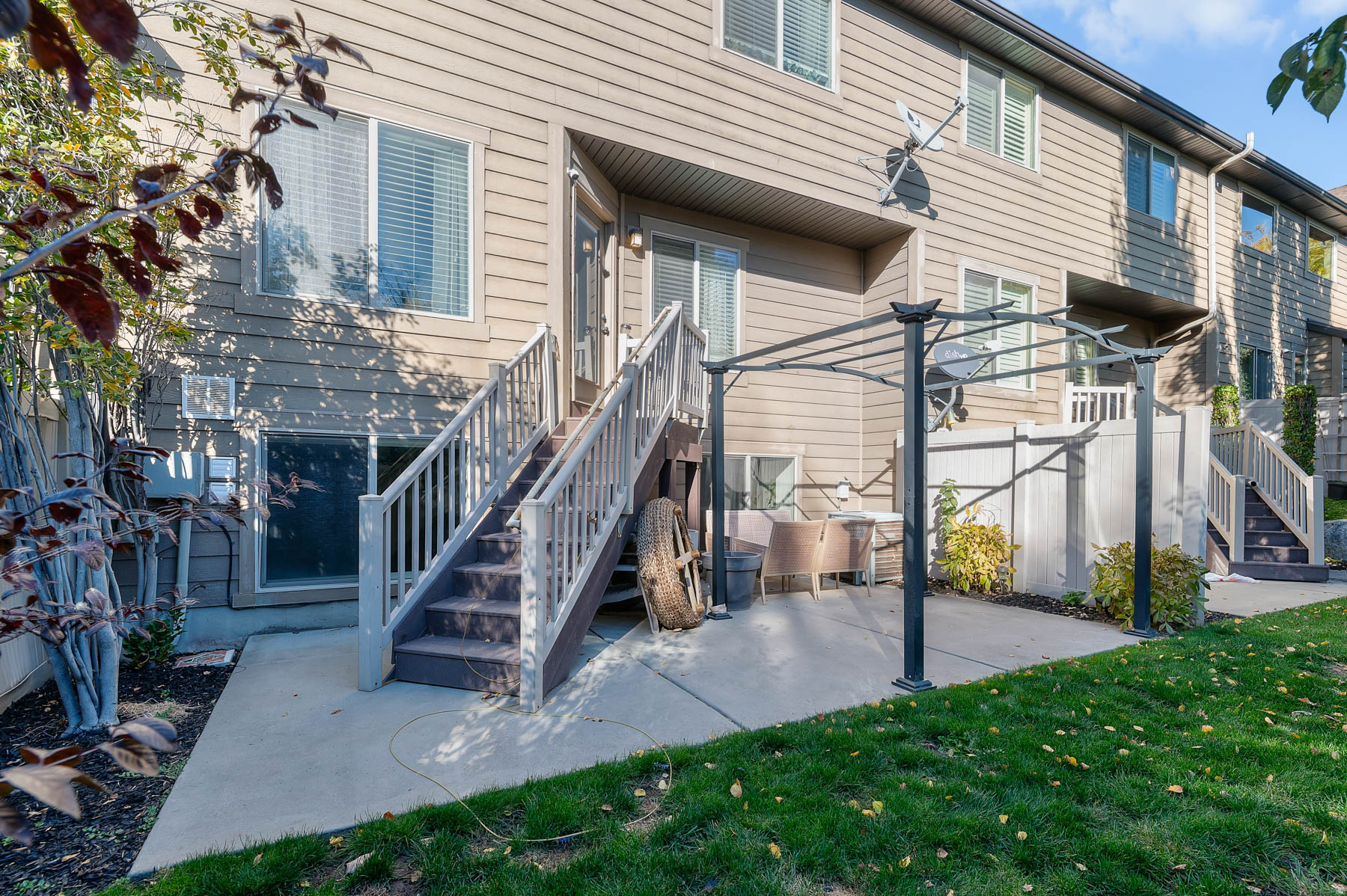 RICE FARMS ESTATES - Residential