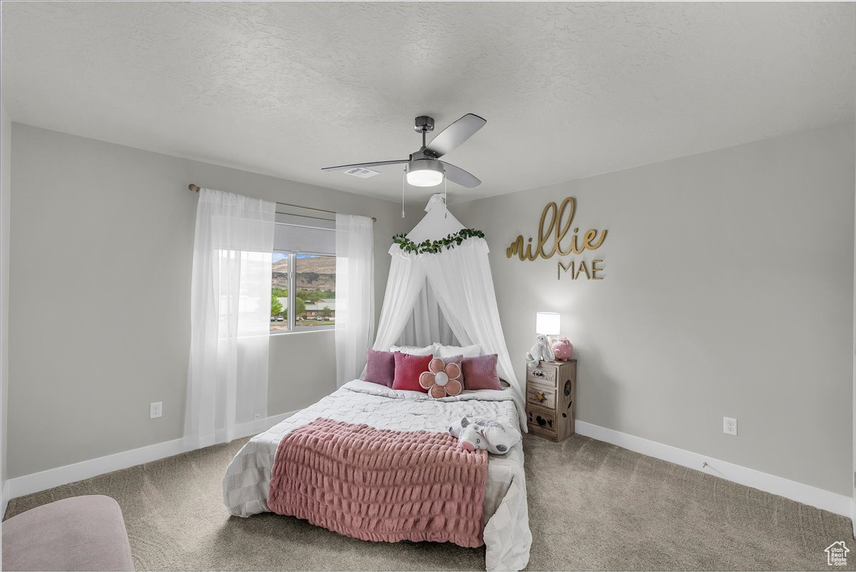 HURRICANE HEIGHTS TOWNHOMES 4 - Residential