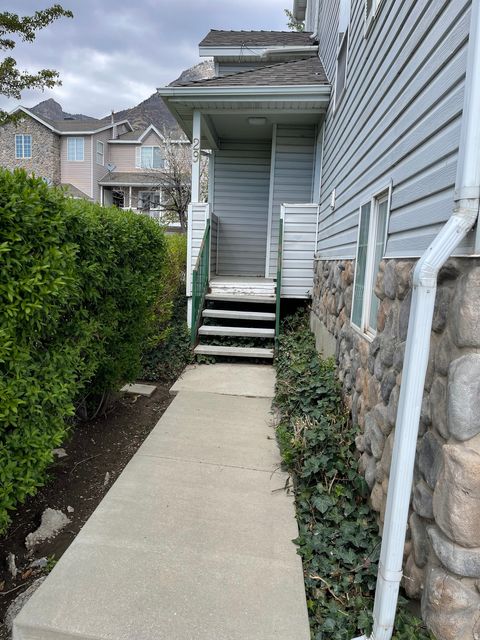 Tiny photo for 575 N SEVEN PEAKS BLVD #29, Provo, UT 84606 (MLS # 2152090)