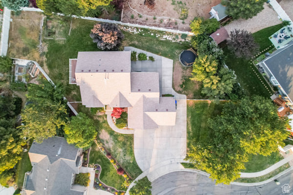 ELK RIDGE ESTATE - Residential