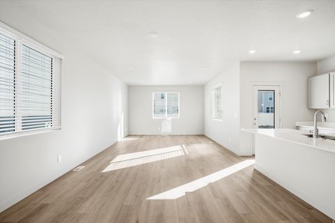 Tiny photo for 3404 N BROWNING ST #1511, Eagle Mountain, UT 84005 (MLS # 2154608)