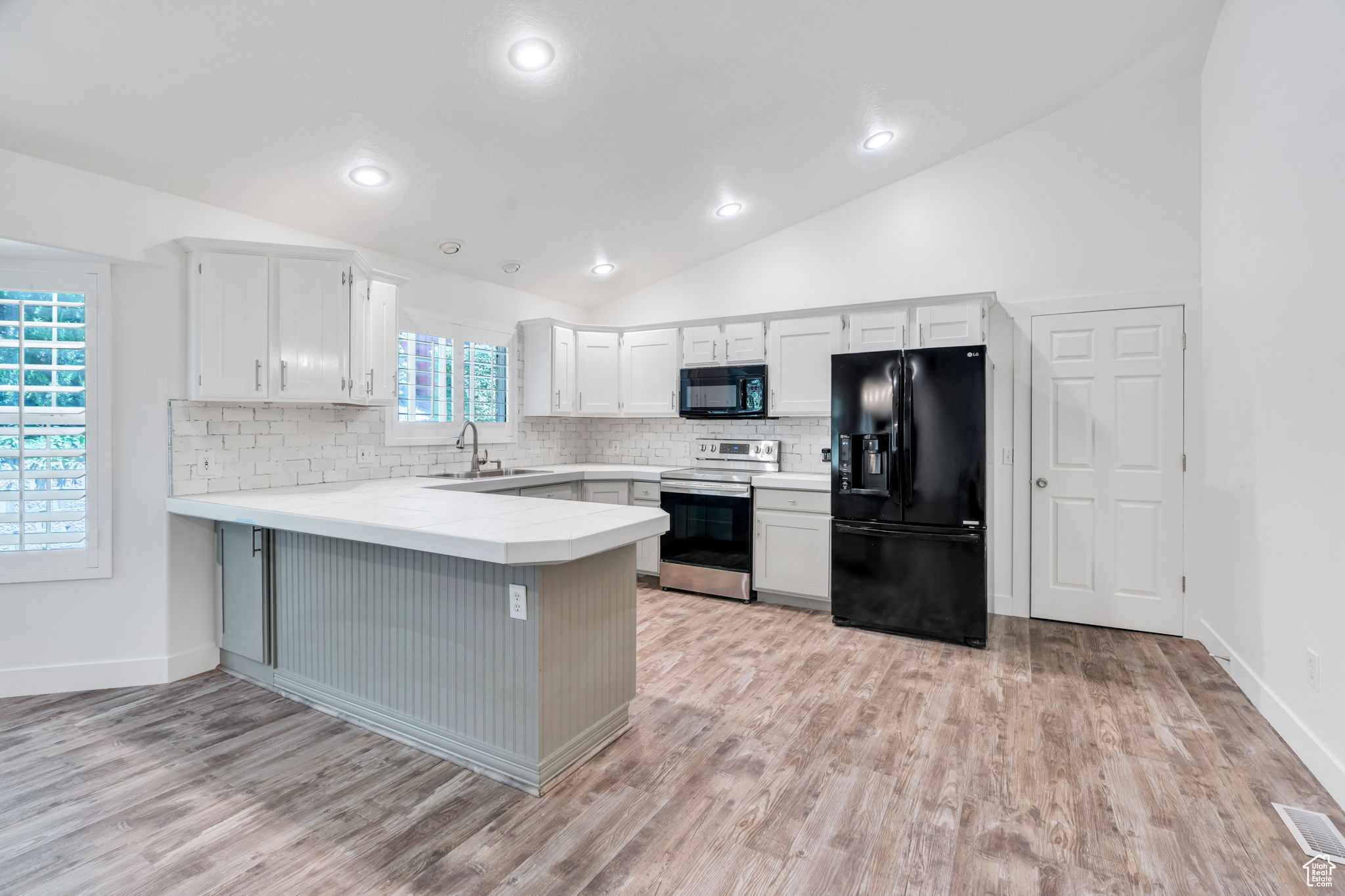 RIDGE - Residential