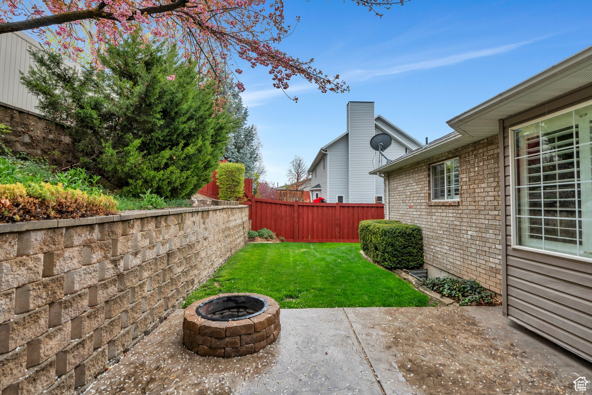 RIDGE - Residential