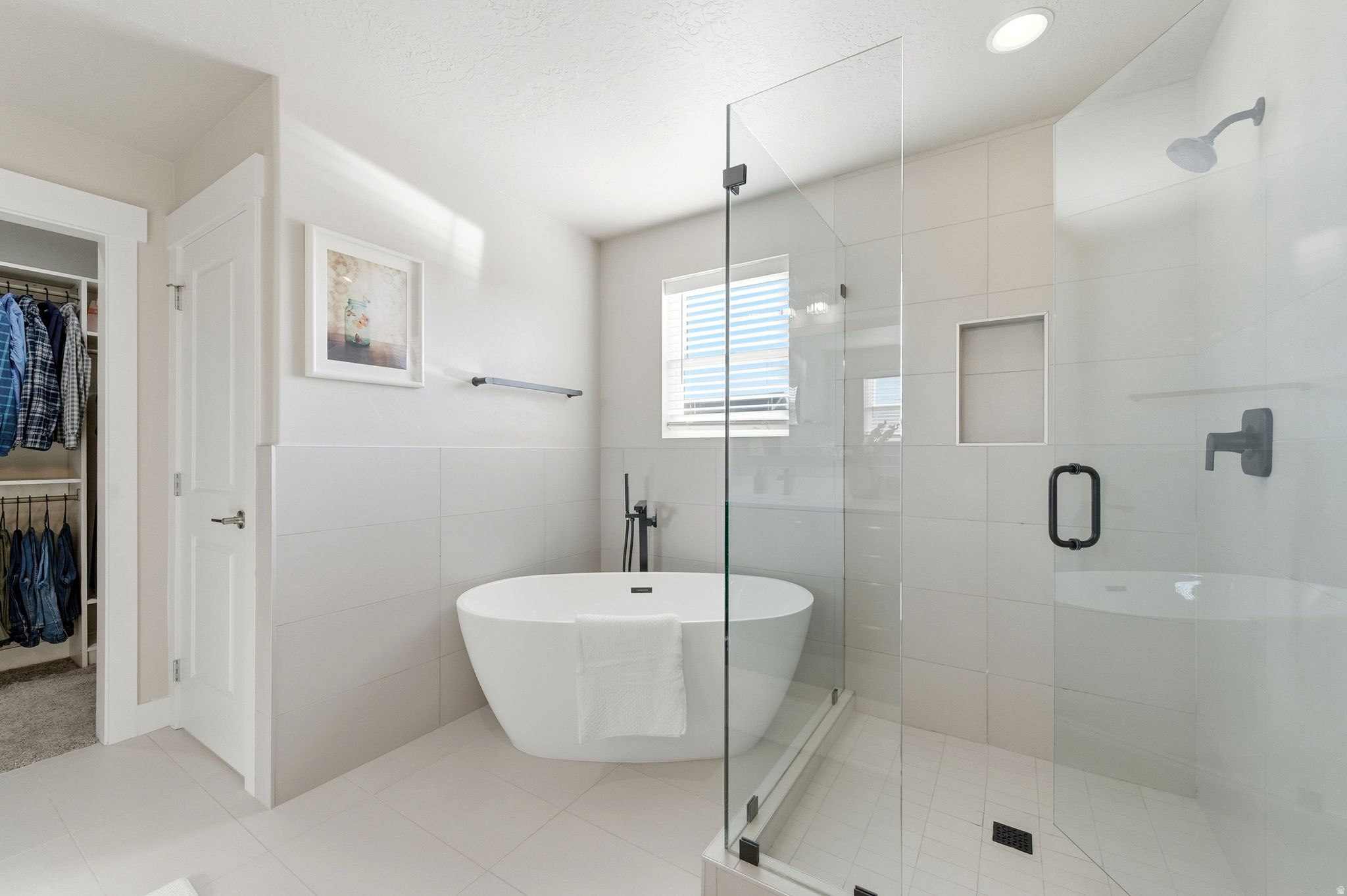 DAYBREAK - Residential