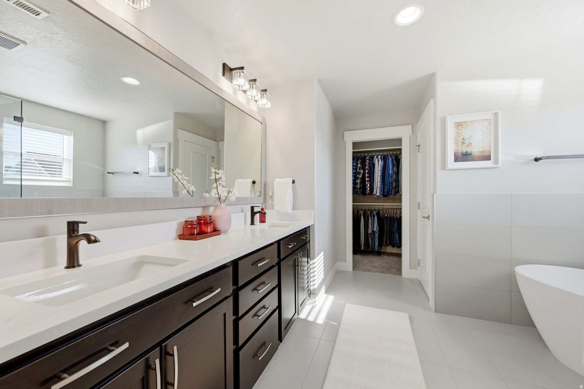 DAYBREAK - Residential