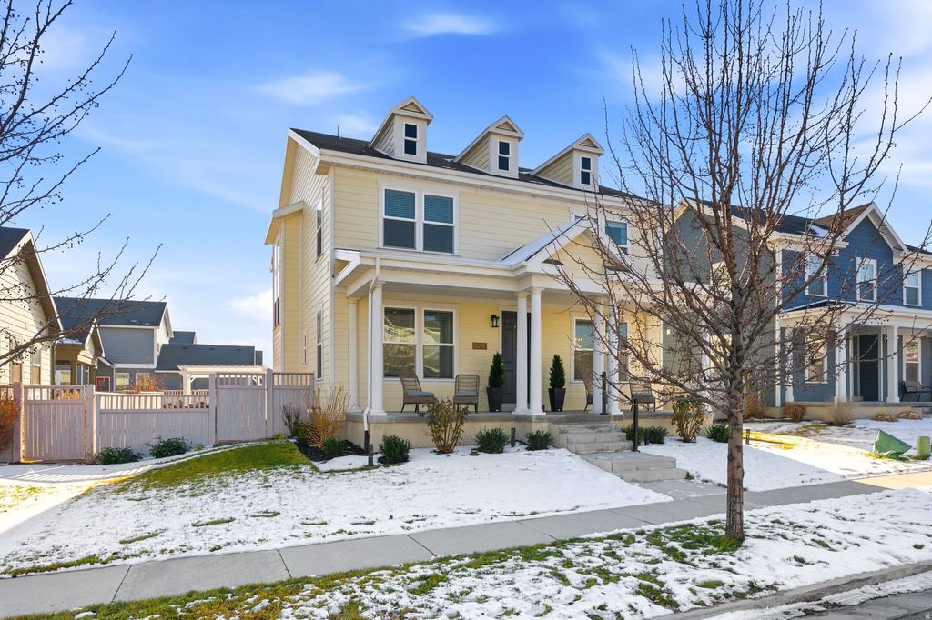 Photo of 6299 W MEADOW GRASS DR, South Jordan, UT 84009 (MLS # 2131222)