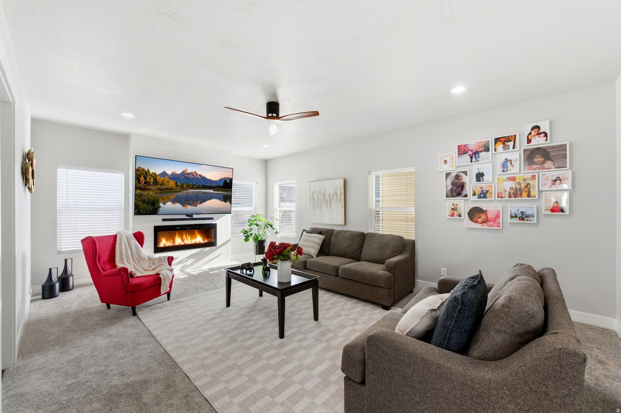 DAYBREAK - Residential