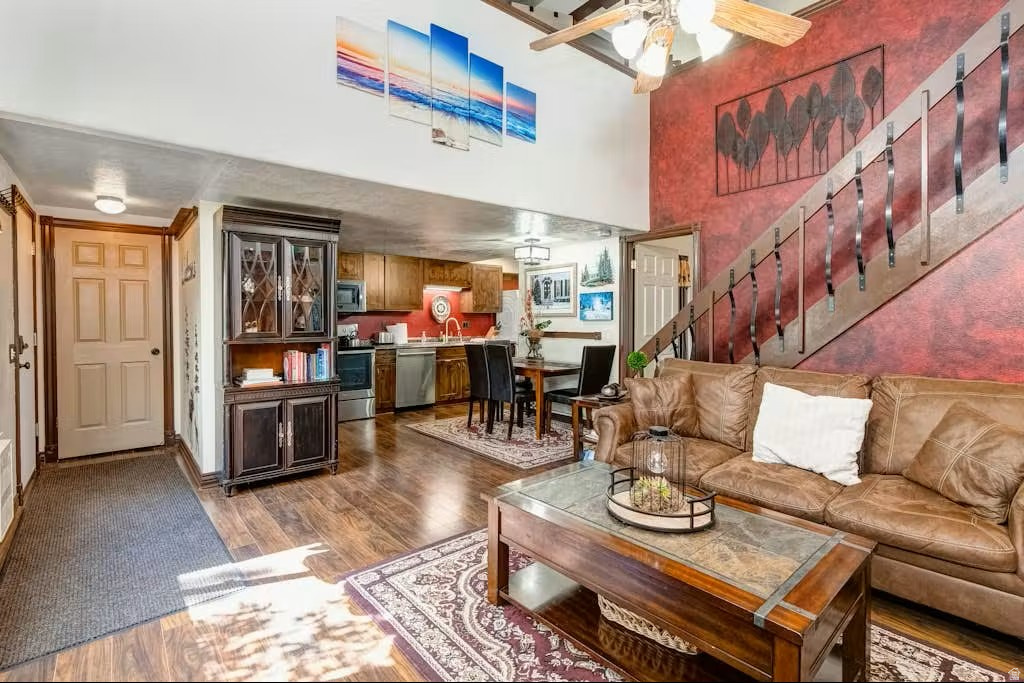 RED PINE CHALETS CONDO - Residential