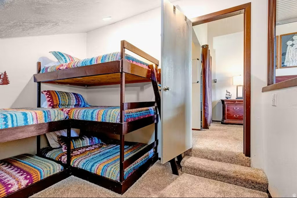 RED PINE CHALETS CONDO - Residential