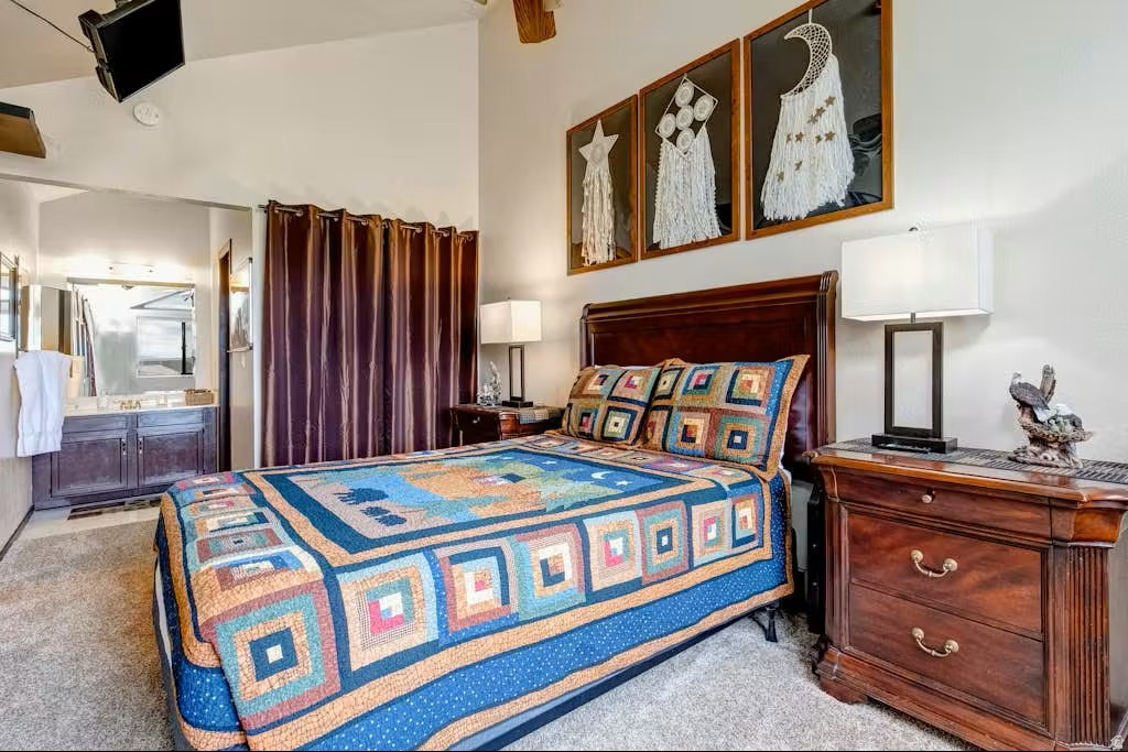 RED PINE CHALETS CONDO - Residential