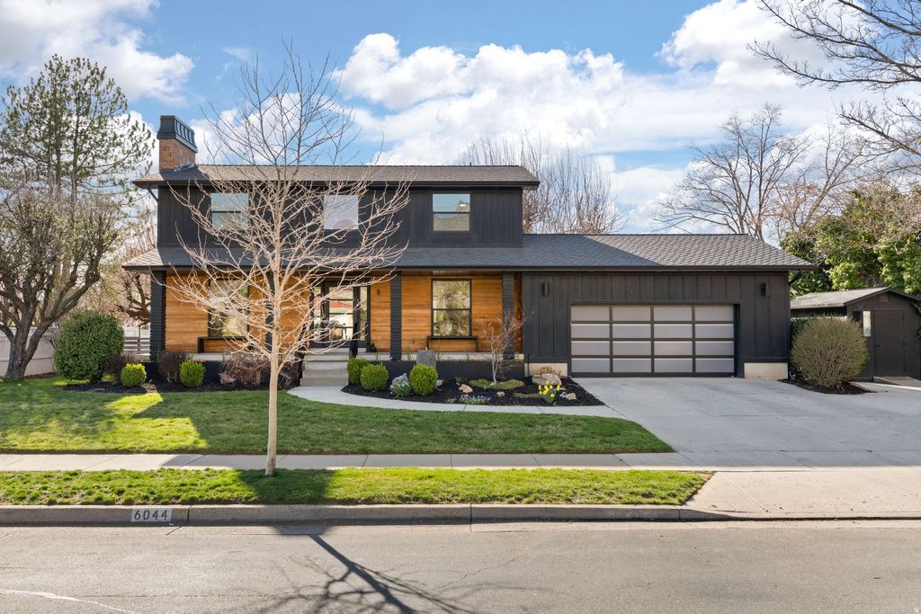 Photo of 6044 S FONTAINE BLEU DR, Salt Lake City, UT 84121 (MLS # 2145913)