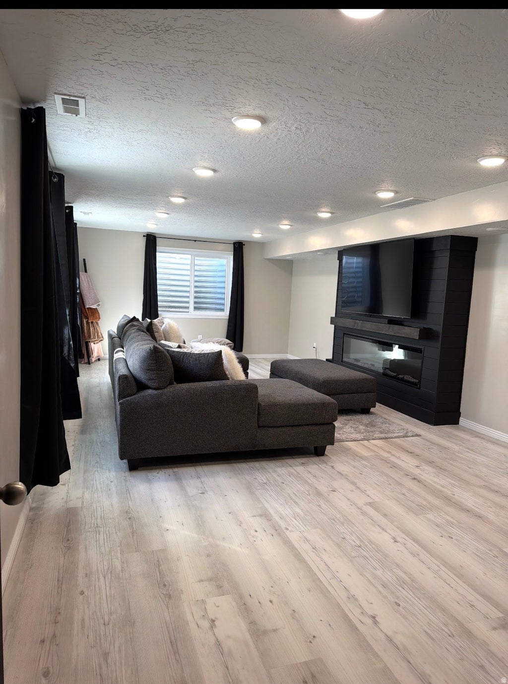 Photo of 940 S 1350 W, Vernal, UT 84078 (MLS # 2168932)