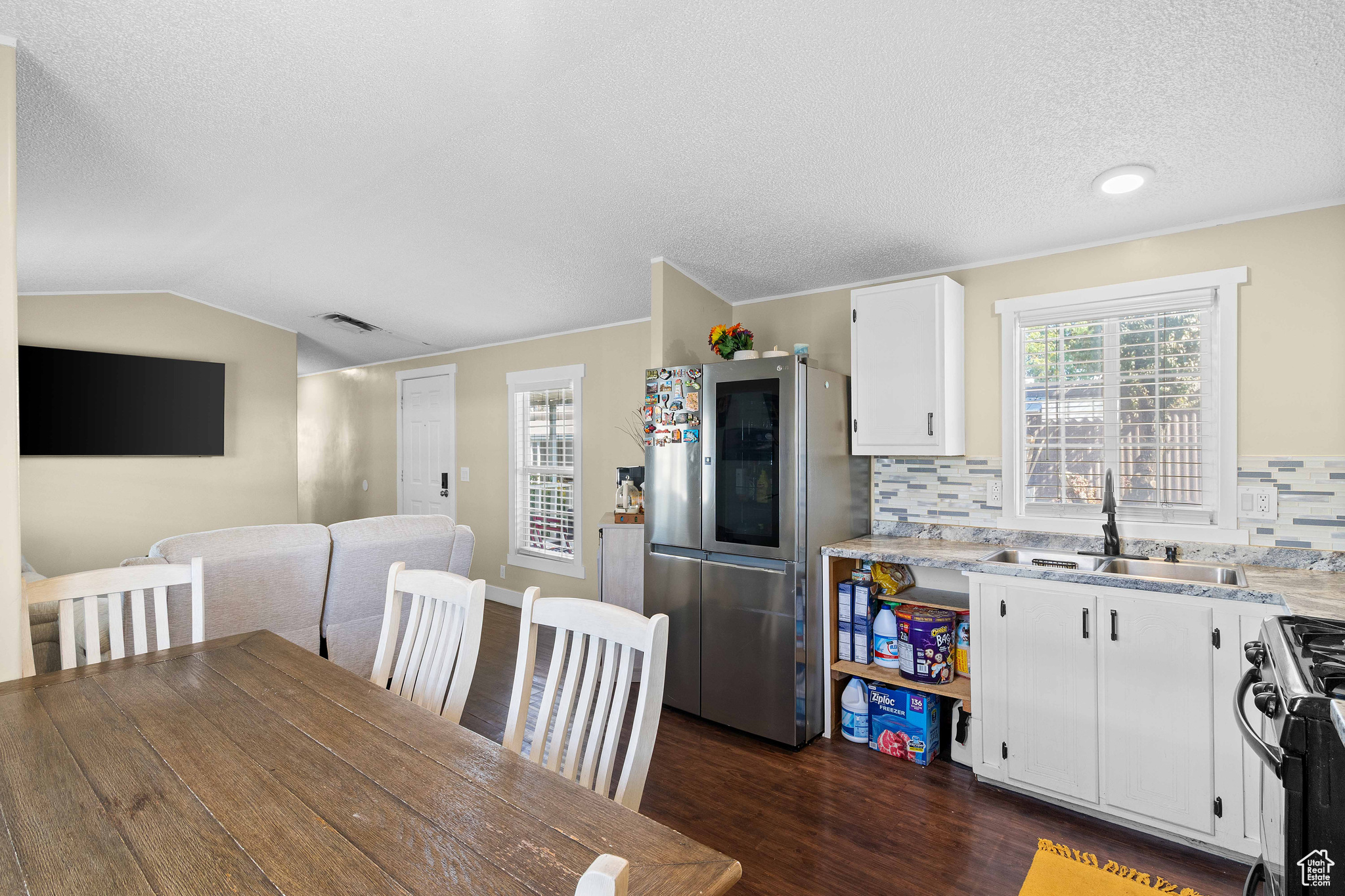 MOUNTAIN VIEW MOBIL HOME PARK - Residential