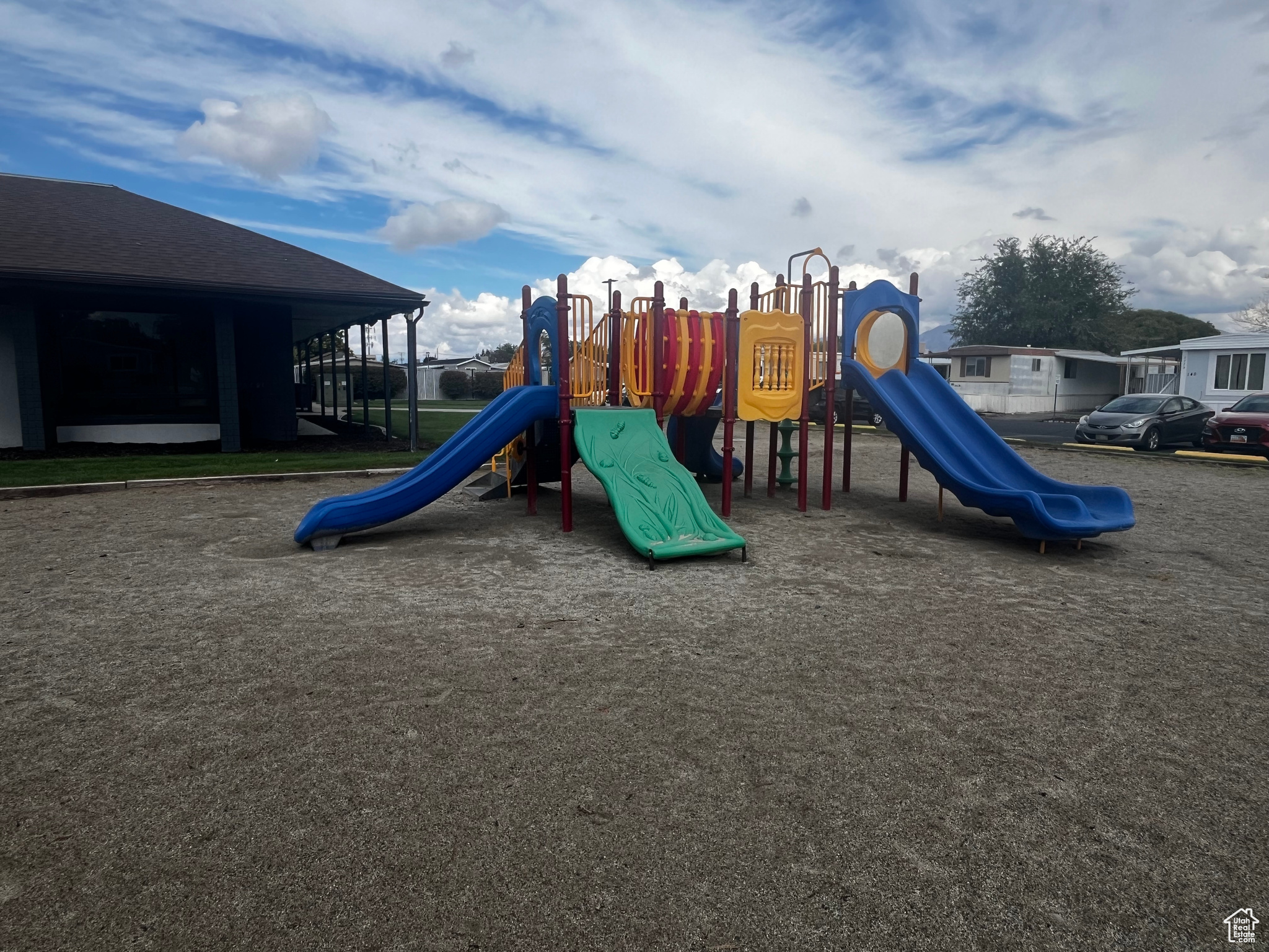 MOUNTAIN VIEW MOBIL HOME PARK - Residential