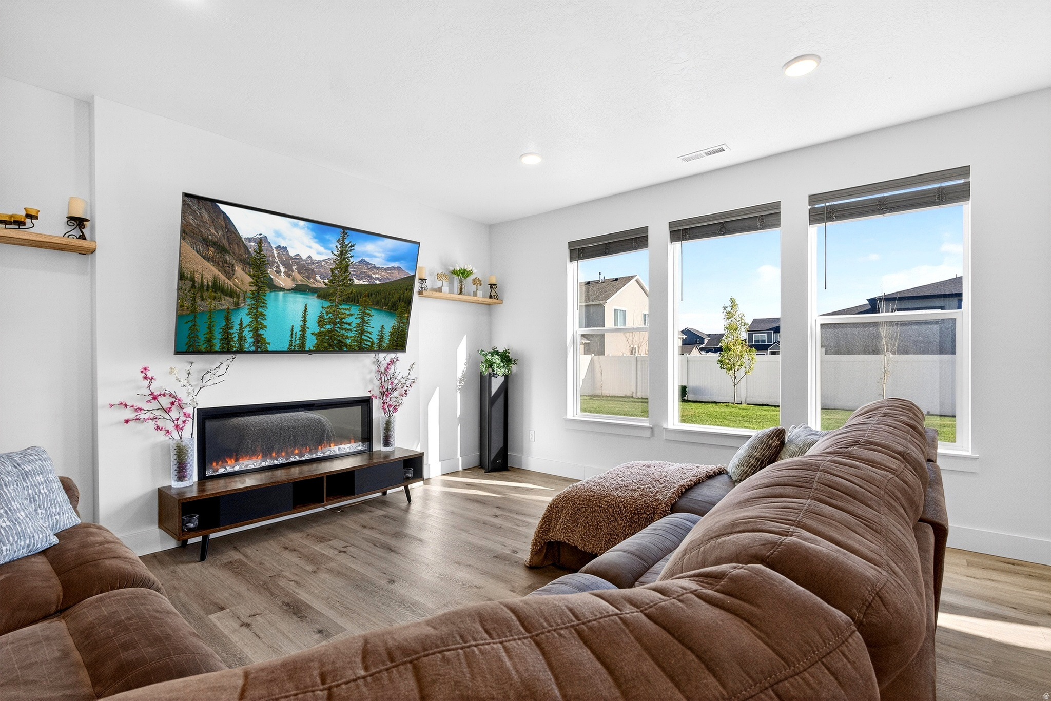 HART ESTATES - Residential