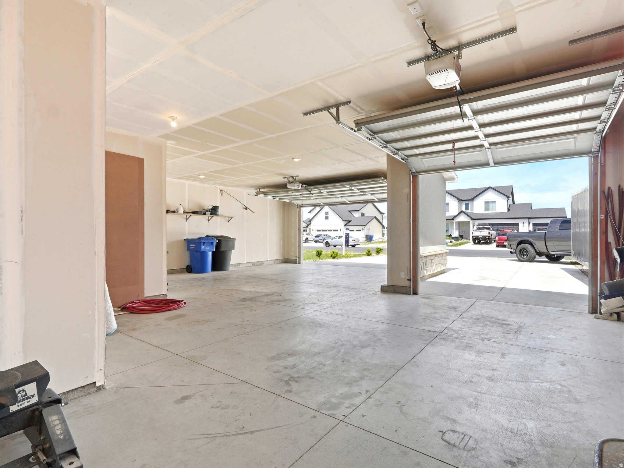 HART ESTATES - Residential