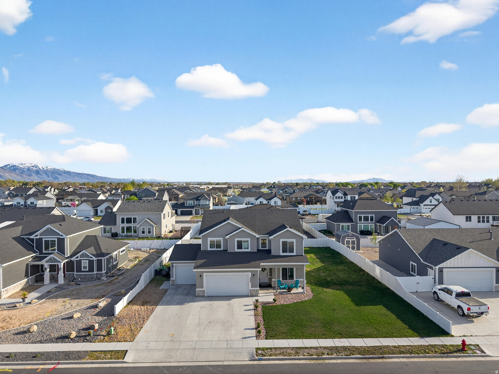 HART ESTATES - Residential