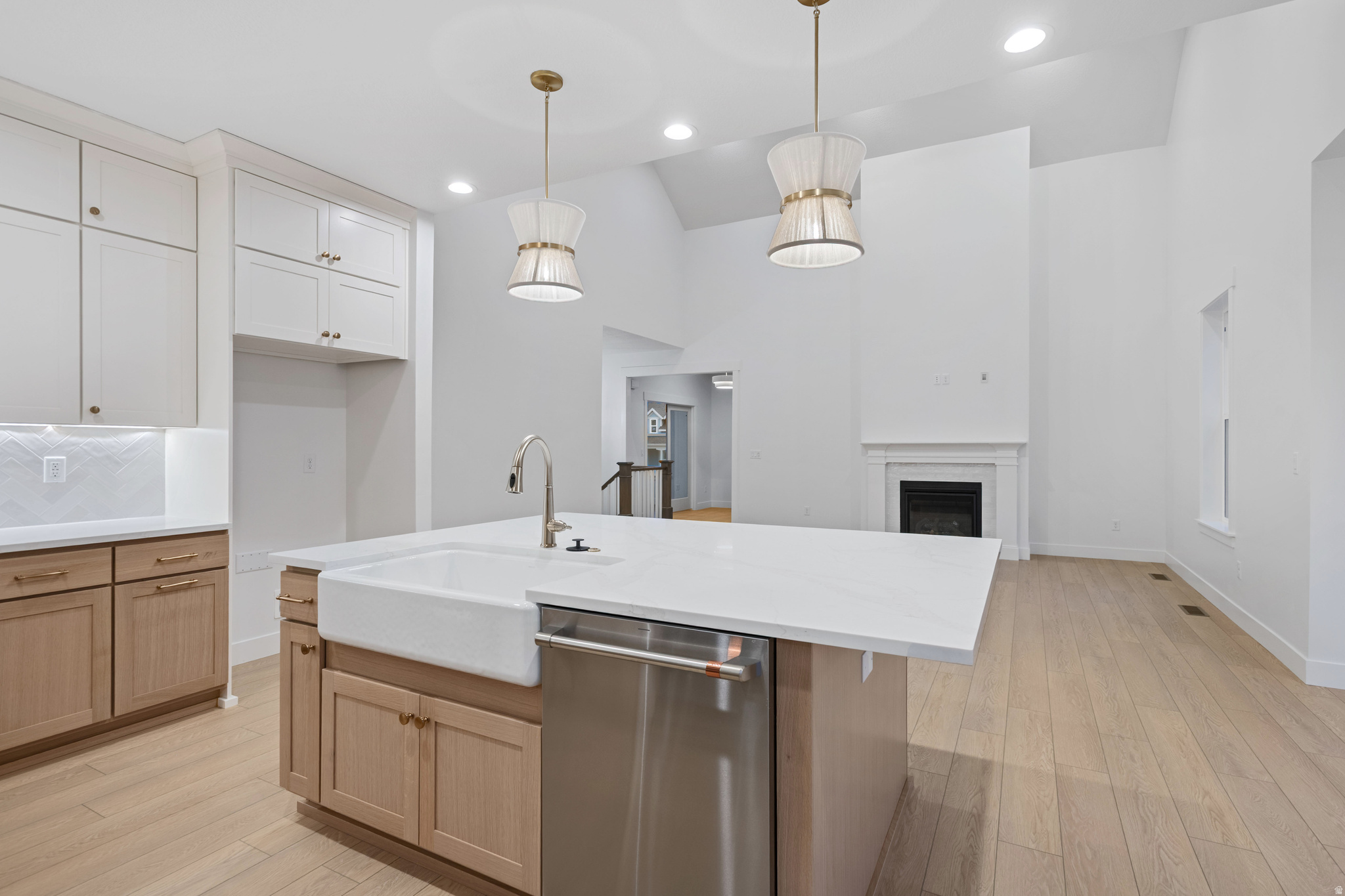 DAYBREAK - Residential