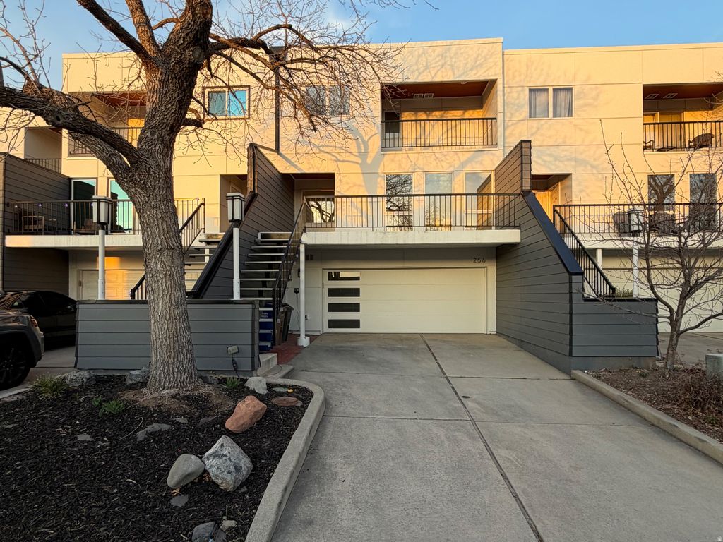 Photo of 256 N ALMOND ST, Salt Lake City, UT 84103 (MLS # 2142665)