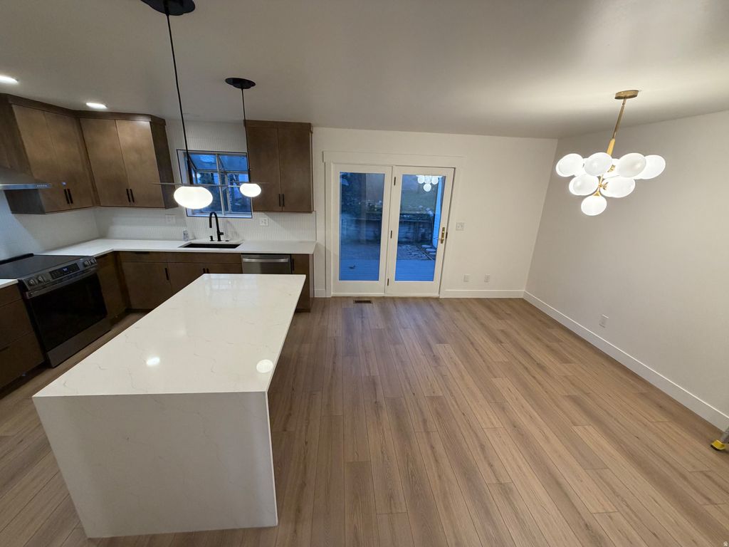 Photo of 256 N ALMOND ST, Salt Lake City, UT 84103 (MLS # 2142665)