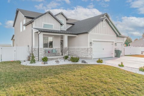 Photo of 4096 W 1725 N, Plain City, UT 84404 (MLS # 2145061)