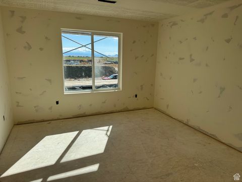 Tiny photo for 3062 W SOLACE ST, Syracuse, UT 84075 (MLS # 2115424)