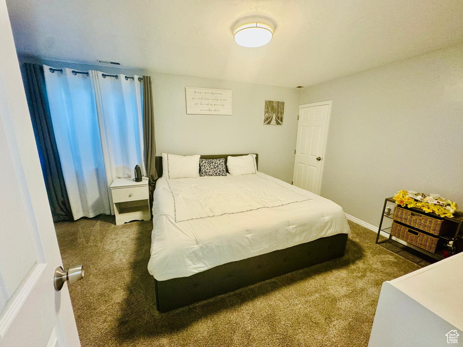 COUNTRY COVE - Residential