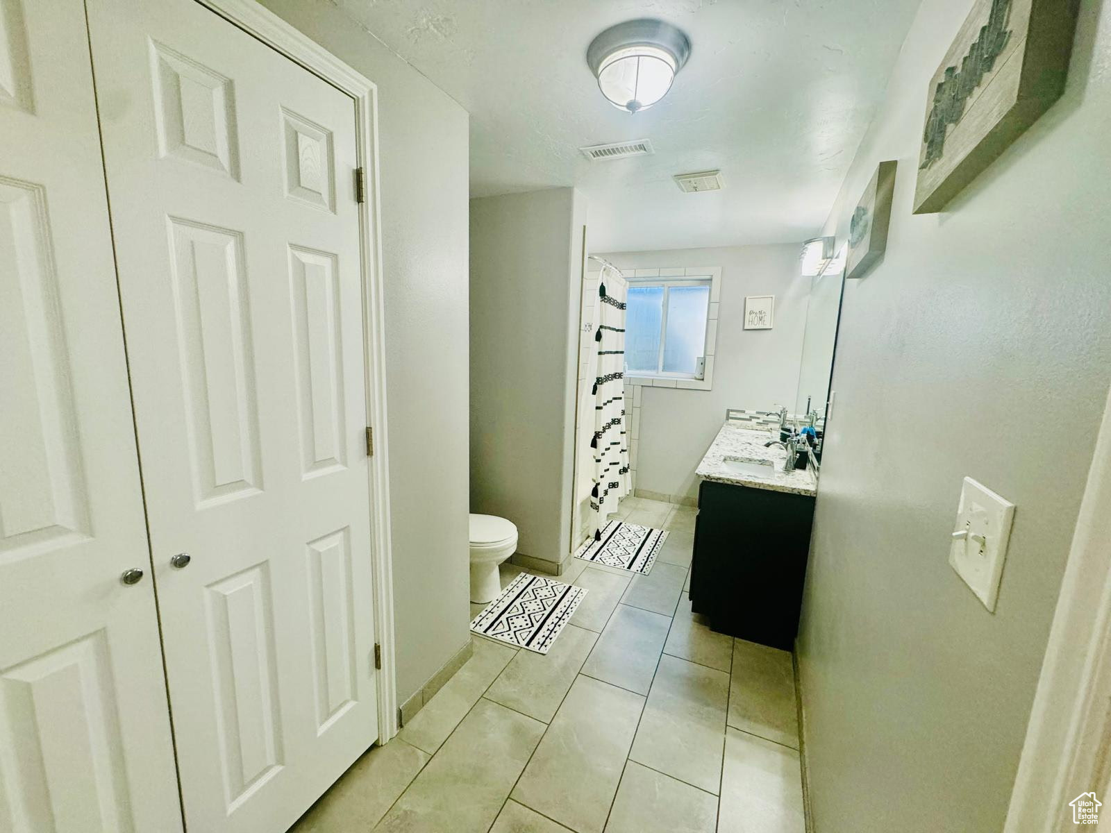 COUNTRY COVE - Residential