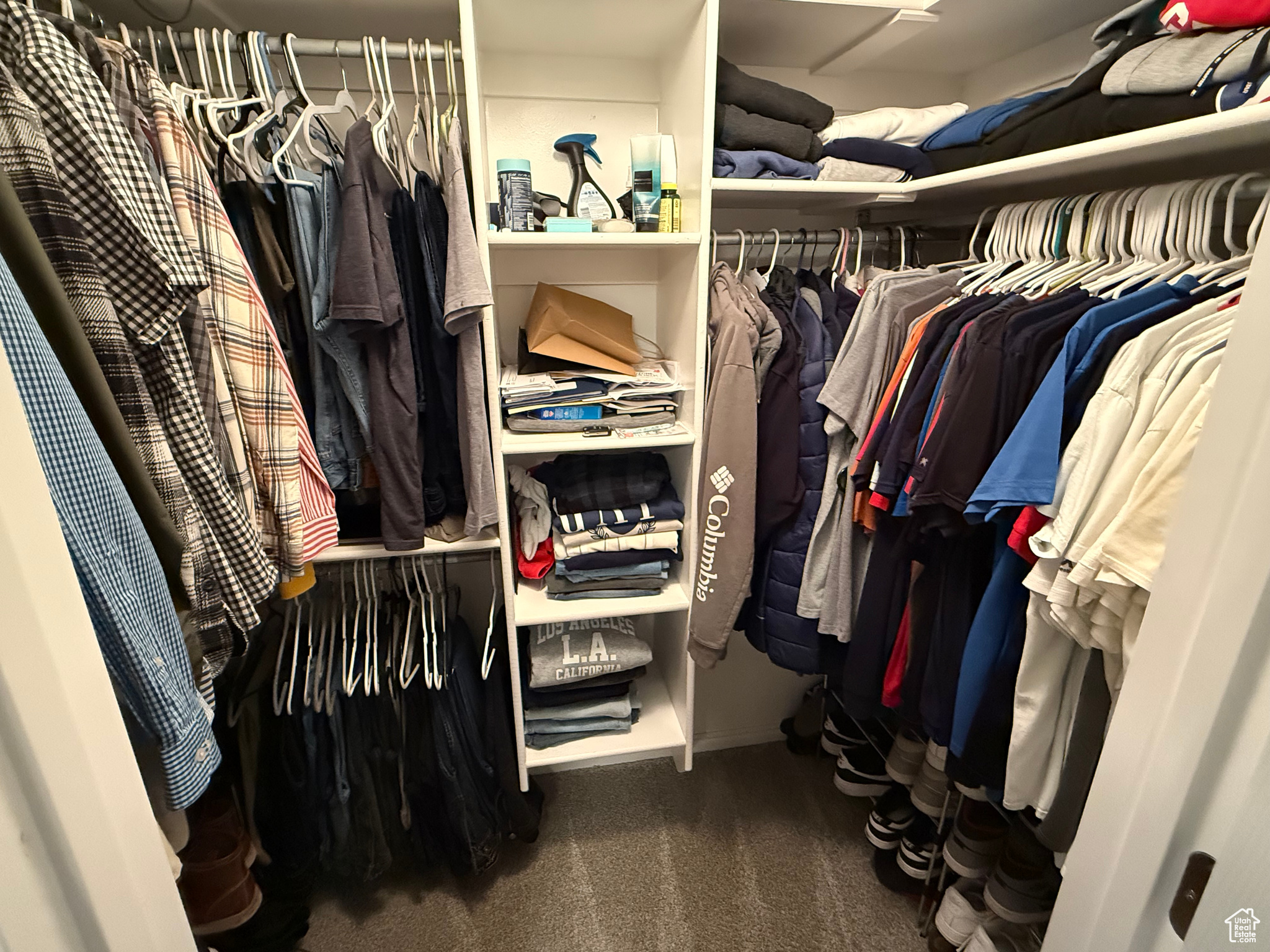 COUNTRY COVE - Residential