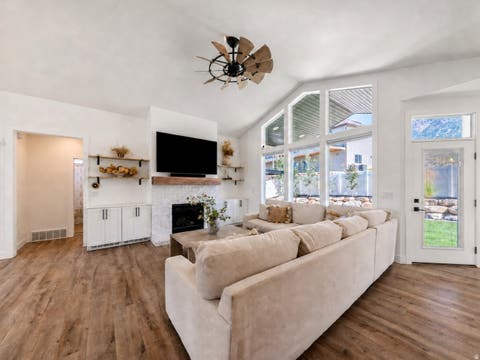 Tiny photo for 186 E 3900 N, North Ogden, UT 84414 (MLS # 2176560)