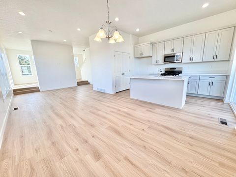 Tiny photo for 1650 N MAIN ST, Layton, UT 84041 (MLS # 2169297)