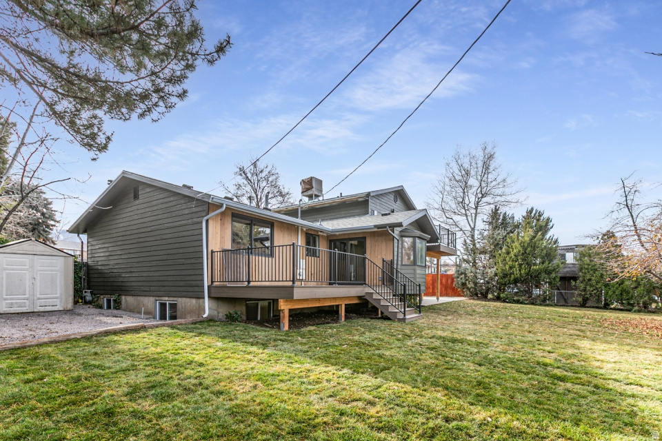 ALTA HILLS - Residential