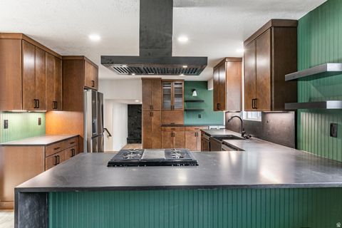 Tiny photo for 3269 E GERMANIA CIR, Cottonwood Heights, UT 84093 (MLS # 2127249)