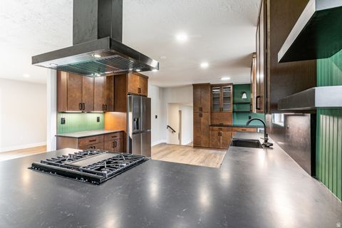 Tiny photo for 3269 E GERMANIA CIR, Cottonwood Heights, UT 84093 (MLS # 2127249)